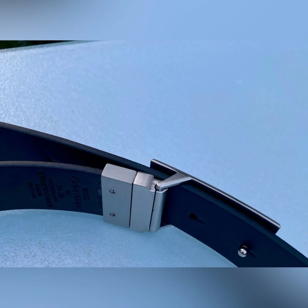 Calvin Klein Men's Textured Reversible Buckle Belt Size 34-36 - Picture 10 of 17